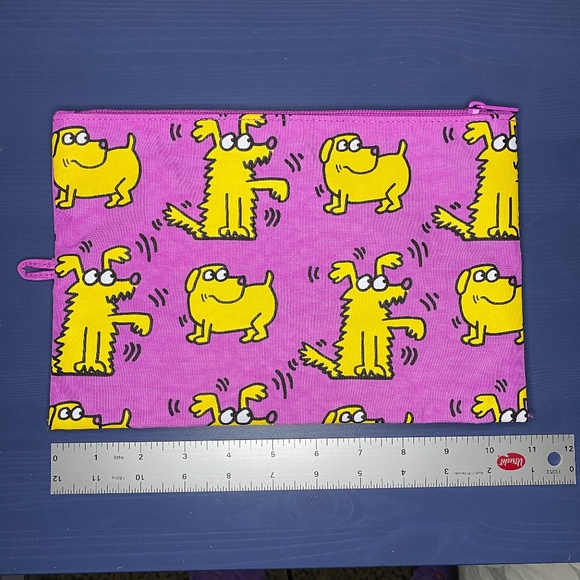 BAGGU Medium Go Pouch Keith Haring Dog Print NWOT - Picture 3 of 9